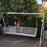Lantzos 公寓