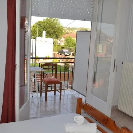 Apartment Lantzos Oreoi